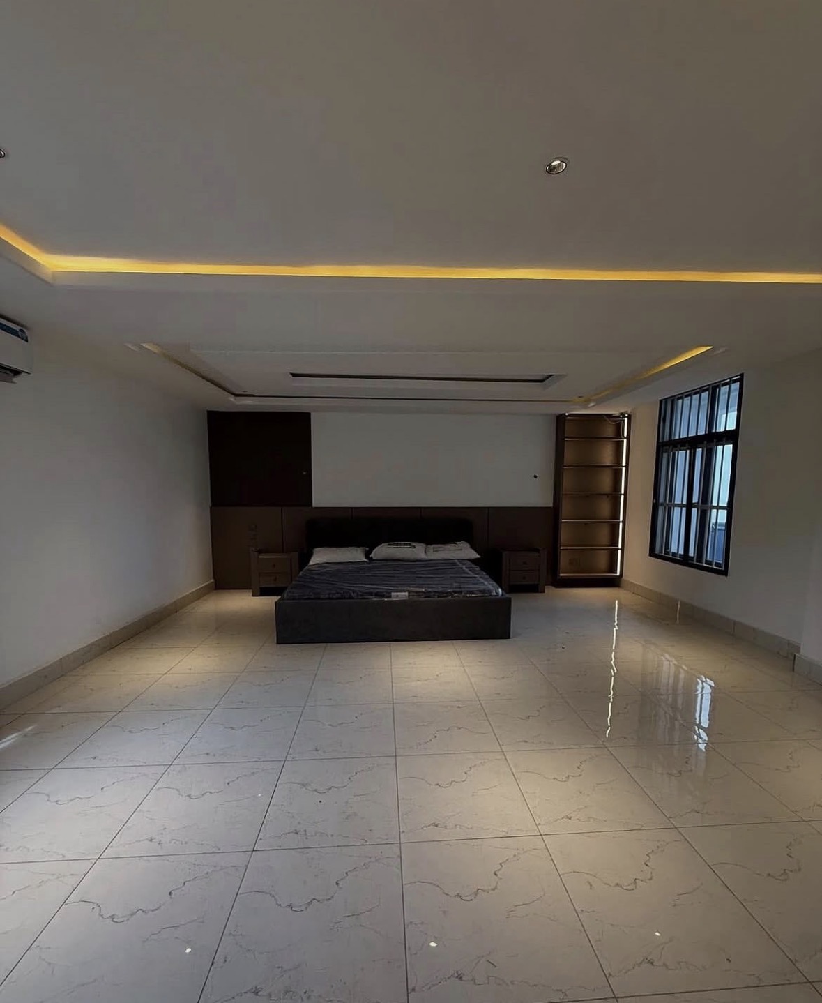 4bedrooms terrace duplex with a room boys quarters.