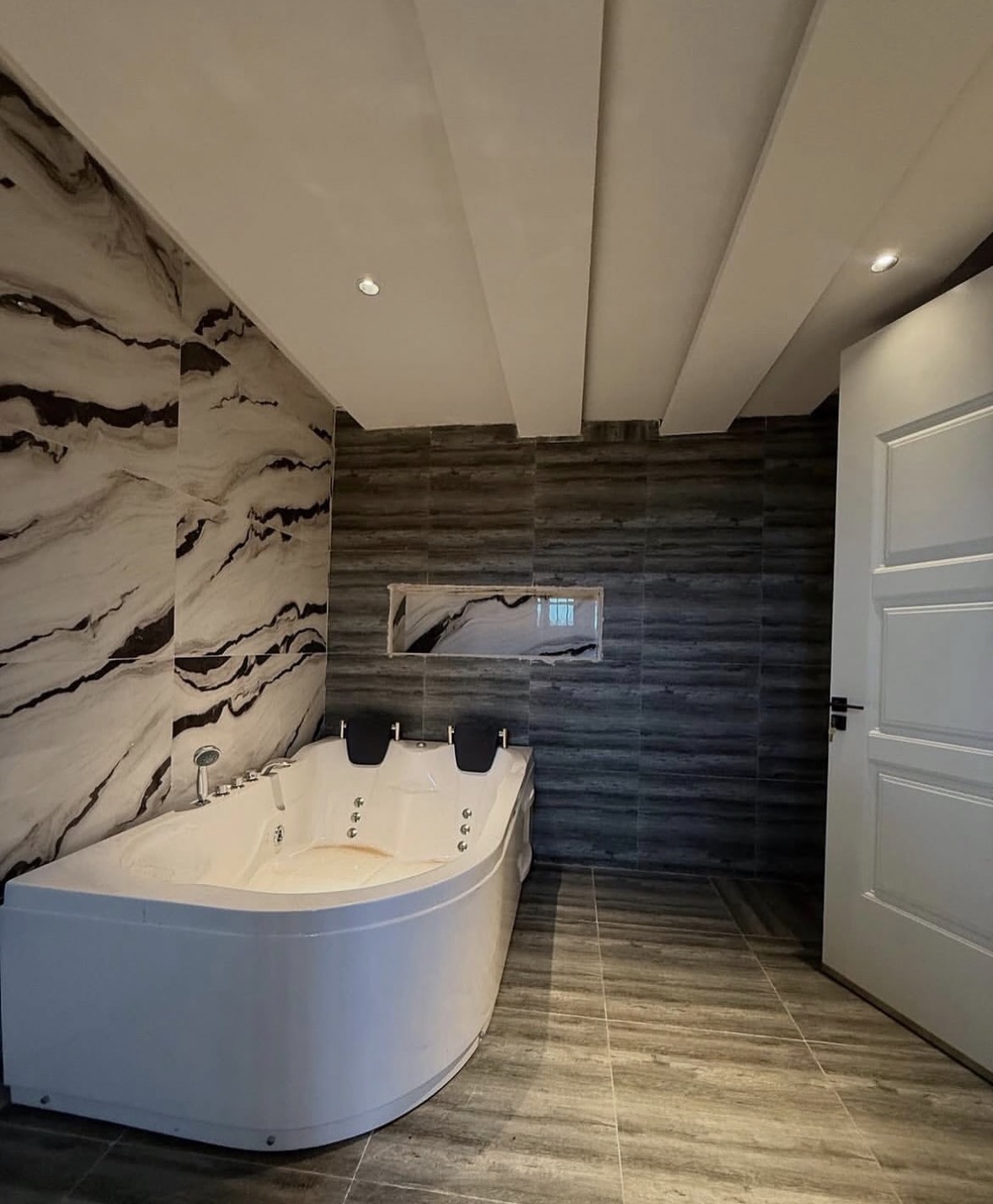 4bedrooms terrace duplex with a room boys quarters.
