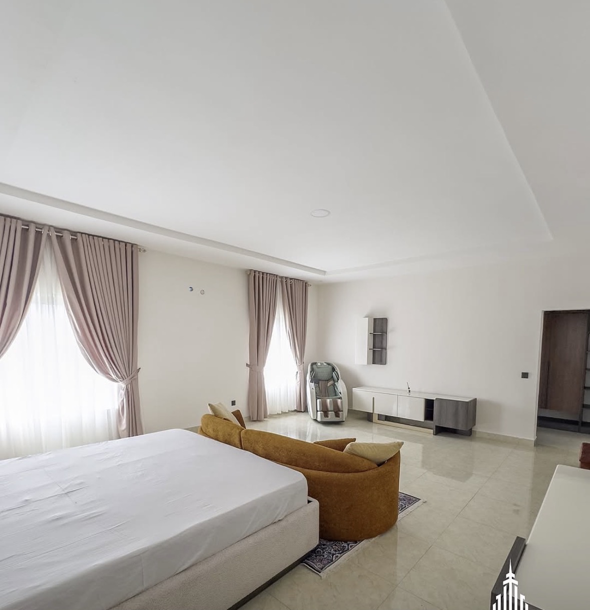 5BEDROOM || SEMI DETACHED DUPLEX ||2LIVING AREA