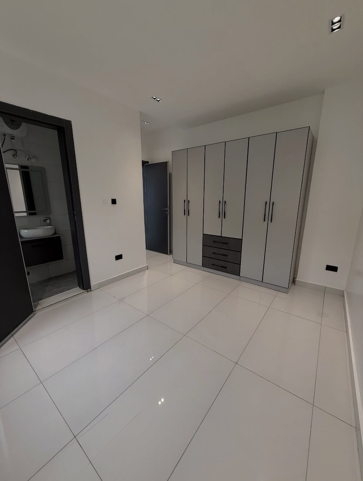 4BEDROOM || DETACHED DUPLEX || 1BED Bq