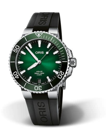 Oris Aquis Date Calibre 400 41.5 Stainless Steel / Green / Rubber