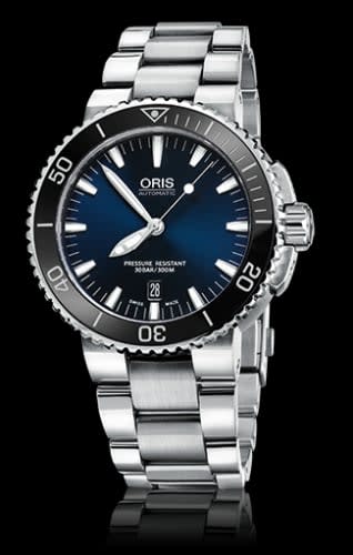 Oris Aquis Date 43 Stainless Steel / Blue / Bracelet