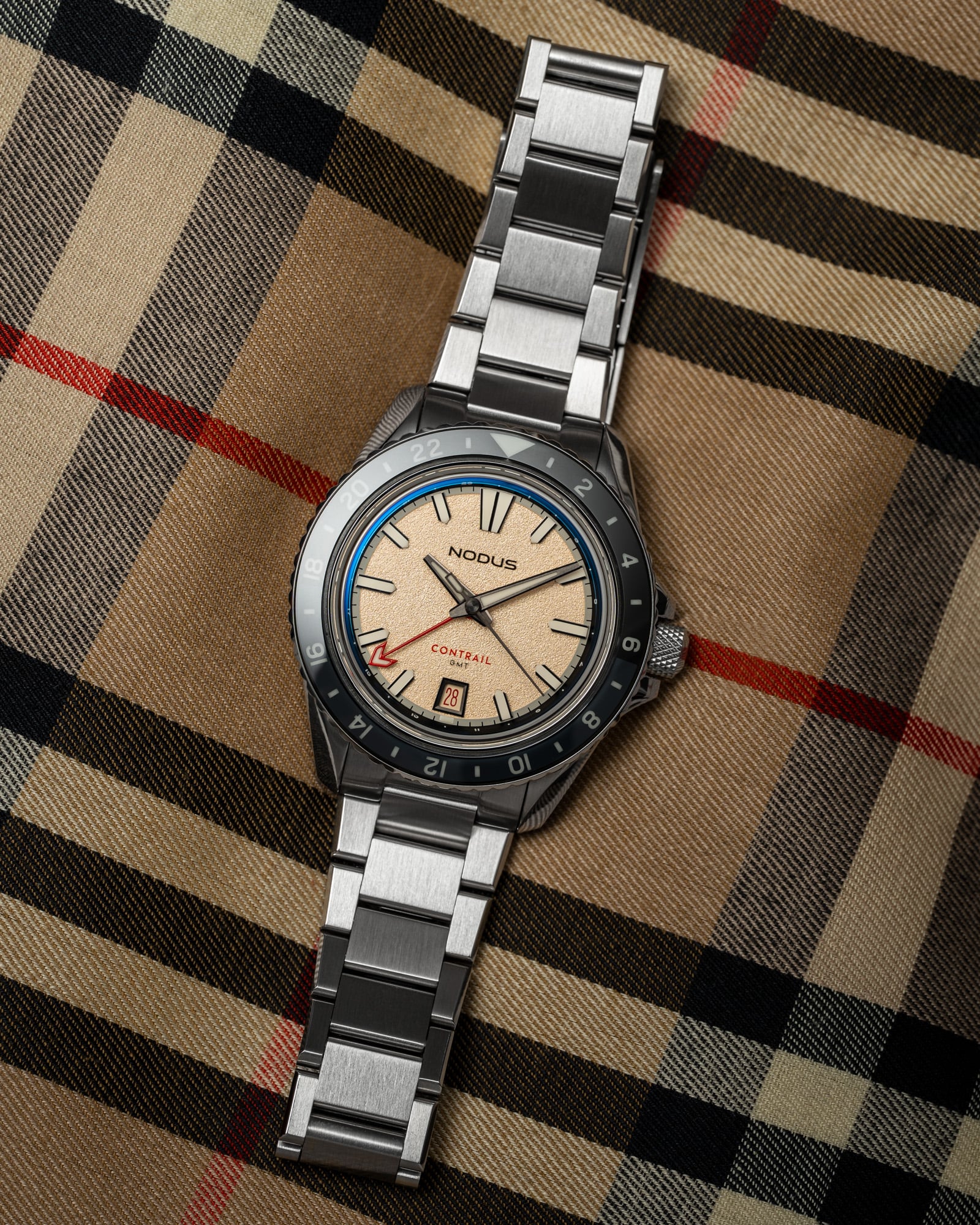 Nodus Contrail GMT