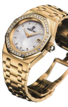 Audemars Piguet Royal Oak 67601 Quartz Yellow Gold / MOP