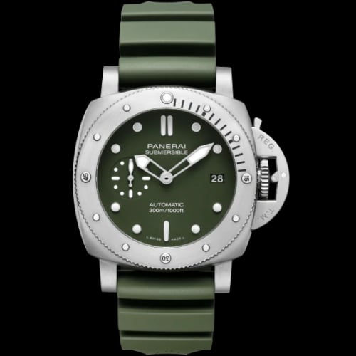 Panerai Luminor Submersible 42 3 Days Automatic Stainless Steel / Green / Verde Militare