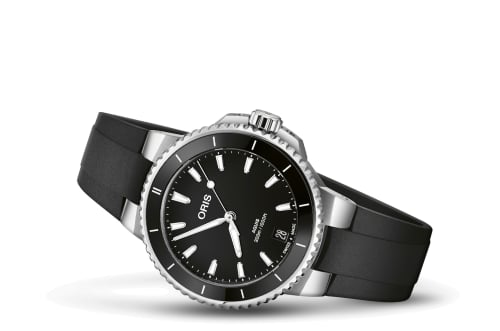 Oris Aquis Date 36.5 Stainless Steel / Black / Rubber