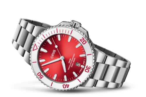 Oris Aquis Date 43.5 Taste of Summer Watermelon Red