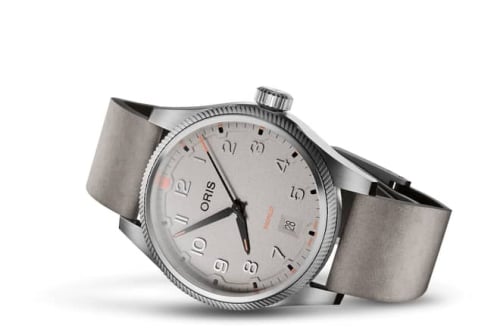 Oris Big Crown ProPilot Date Stainless Steel / Chalk / Strap