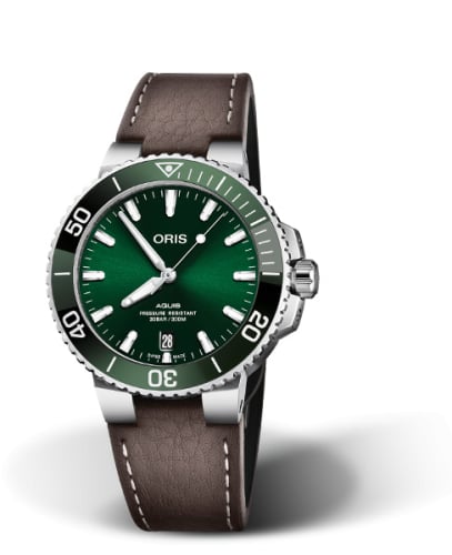 Oris Aquis Date 39.5 Stainless Steel / Green / Calf