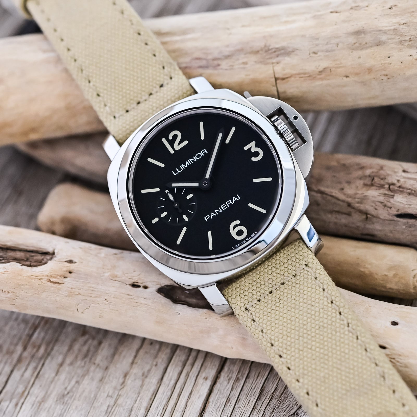 Panerai Luminor 42 Black Dial