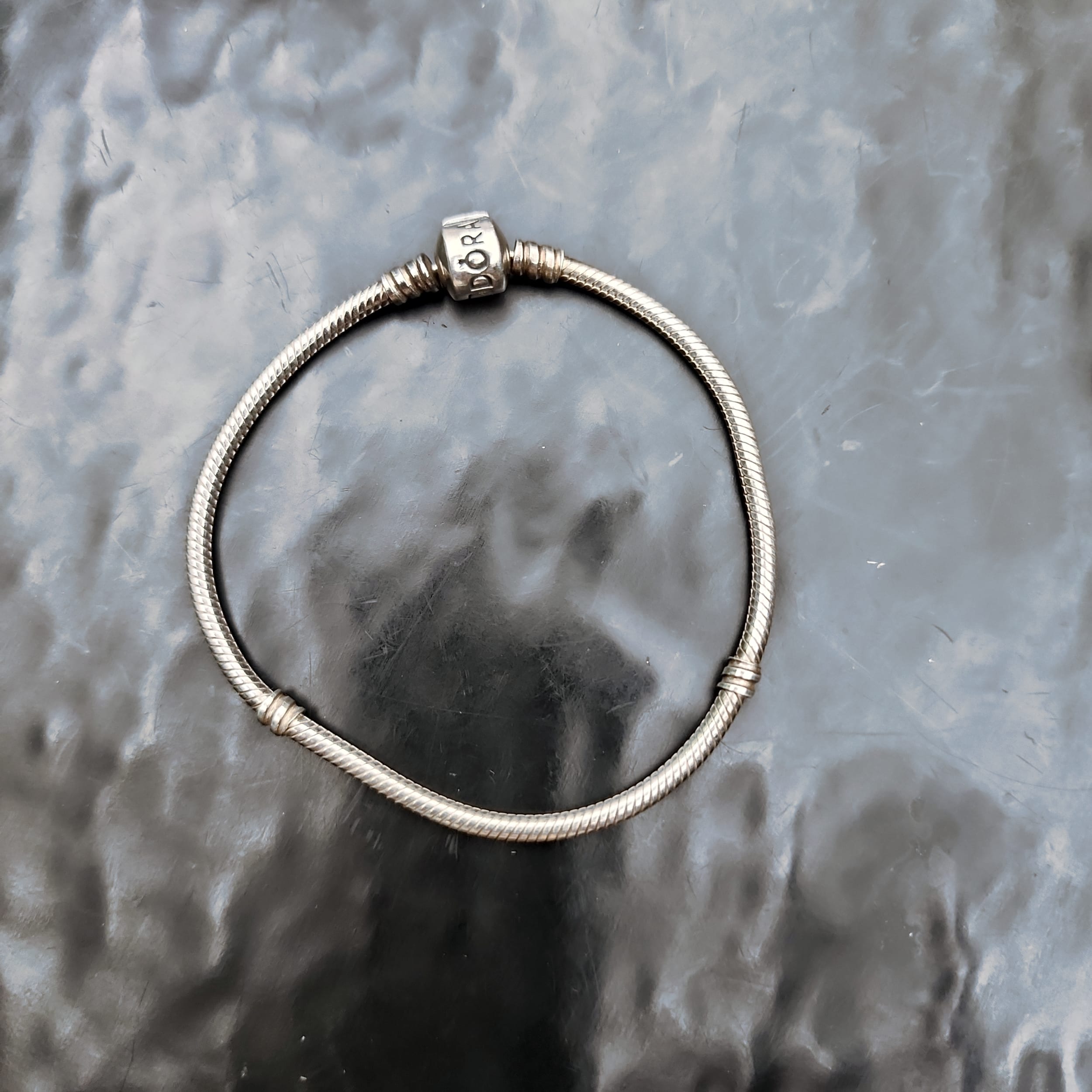PANDRA　パンドラ　ALE MET　バングル SV925 チャーム PANDORA S925 ALE Sterling Silver Bangle Charm Bracelet Mint Womens