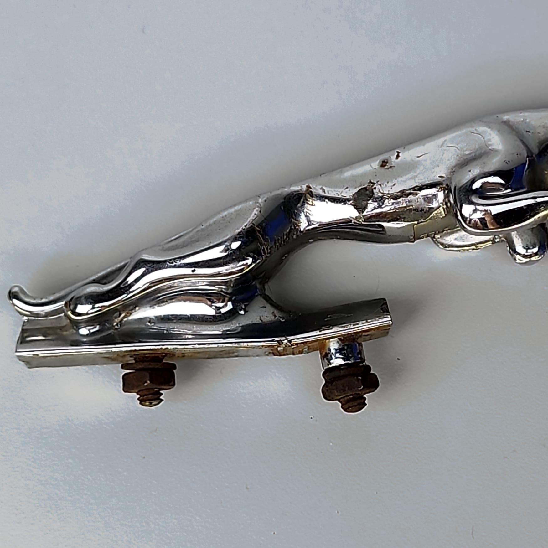 Jaguar Leaper Cat Hood Ornament Emblem 7242653WBB Vintage Chrome