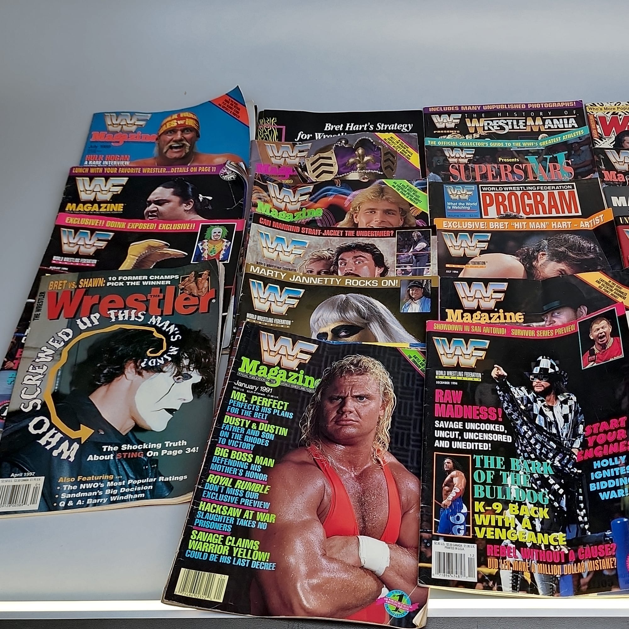 WWF WWE 21 Wrestling Magazine Lot 1980s 90s:Hogan+Yoko+Sting+Undertaker 📚 - Picture 2 of 6