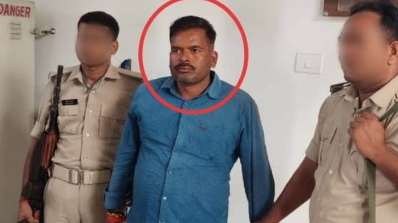 गयाजी : 9 हजार रुपये की घूस लेते चौकीदार गिरफ्तार, केस से नाम हटाने का था सौदा