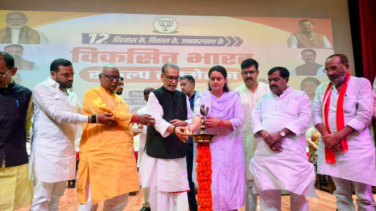 देश बदलना है तो युवाओं को आगे आना होगा : श्रेयसी