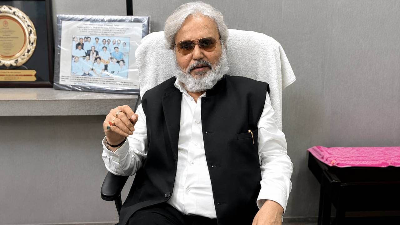 मुझे बिना सुने सजा दी, अब वीआरएस लेकर इतिहास लिखूंगा : डॉ. नरेंद्र प्रताप