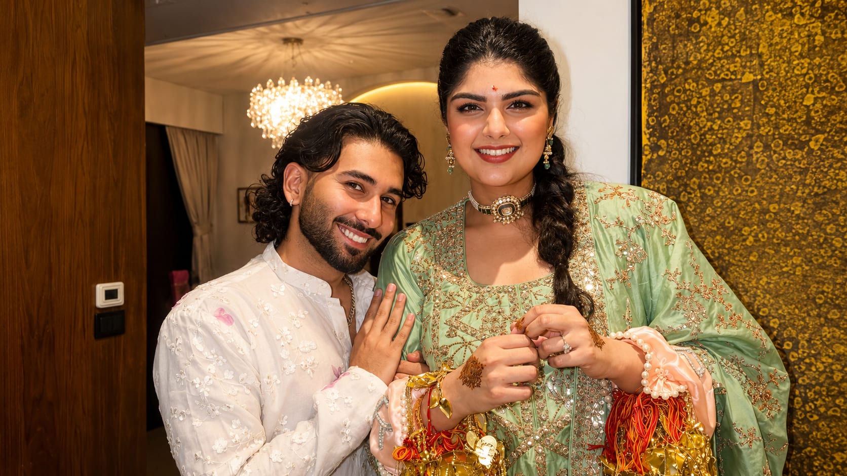 अंशुला कपूर की मेहंदी में सजी स्टार्स की महफिल: ओरी ने जाह्नवी, अर्जुन और खुशी संग शेयर की खास तस्वीरें