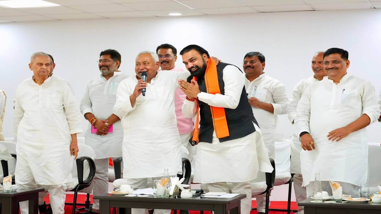 नीतीश ने एनडीए नेताओं को दिया समन्वय और जमीन से जुड़ाव का मंत्र, सम्राट सरकार के 100 दिनों के कामकाज पर मंथन