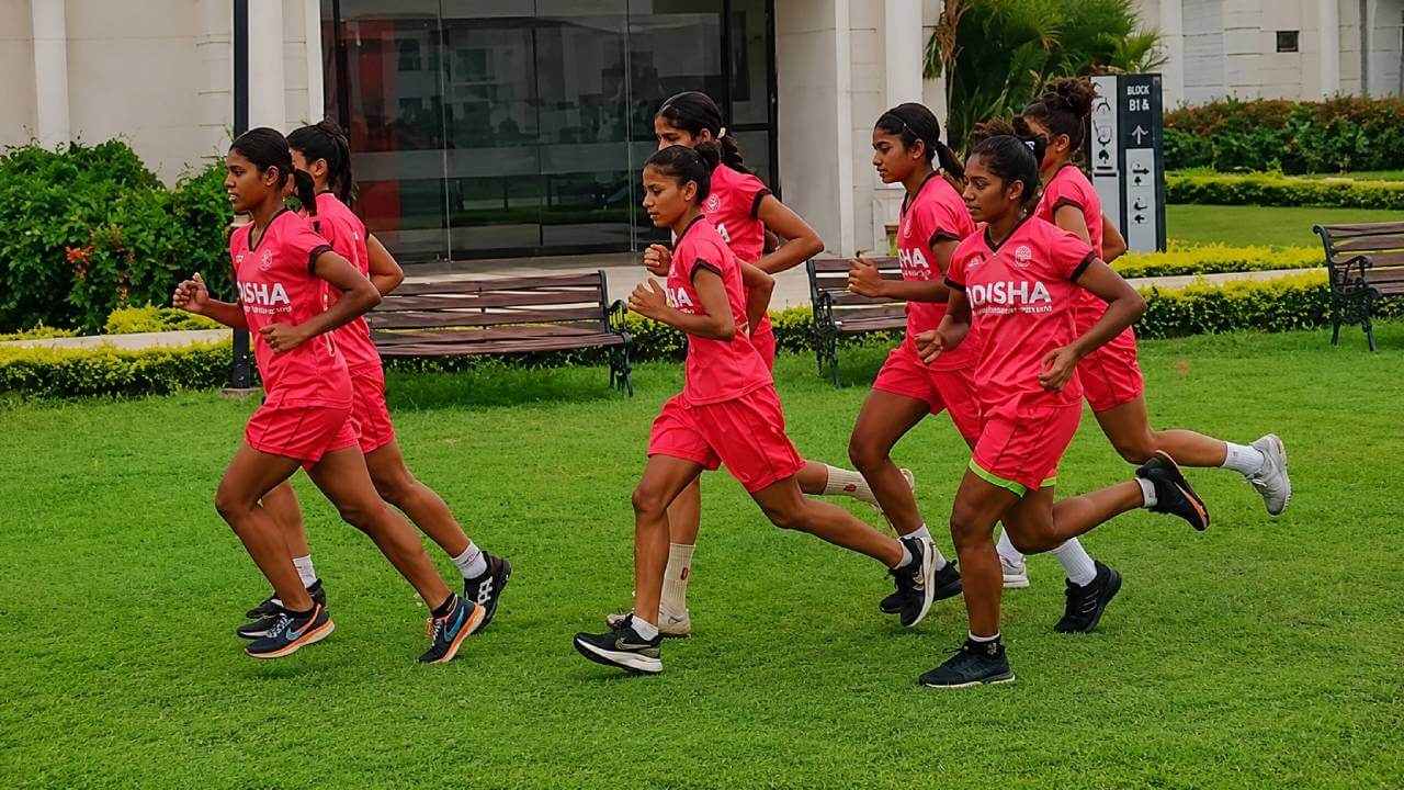 हॉकी की नई ब्रिगेड तैयार: एशियन चैंपियनशिप से पहले भोपाल में पसीना बहाएंगी भारत की युवा बेटियां