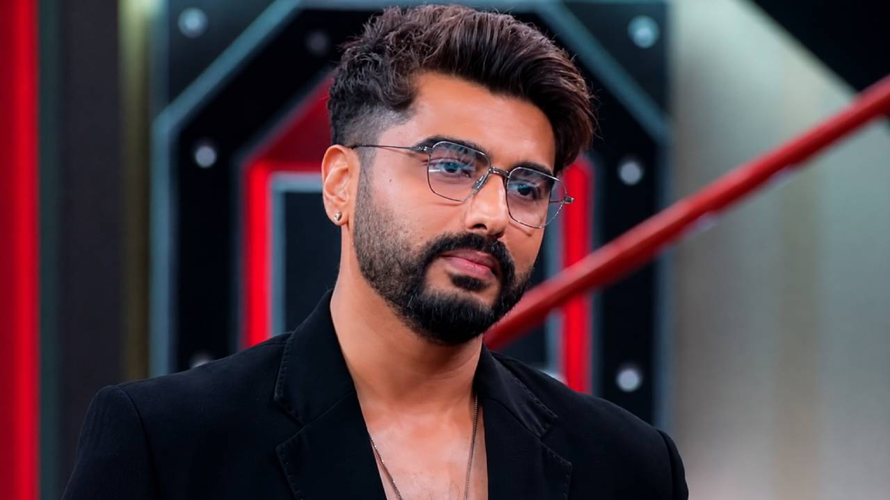 'लॉक अप 2' में अर्जुन कपूर की होस्टिंग का चला जादू, सोशल मीडिया पर फैंस बोले- पूरे शो की कमान इन्हें ही मिलनी चाहिए