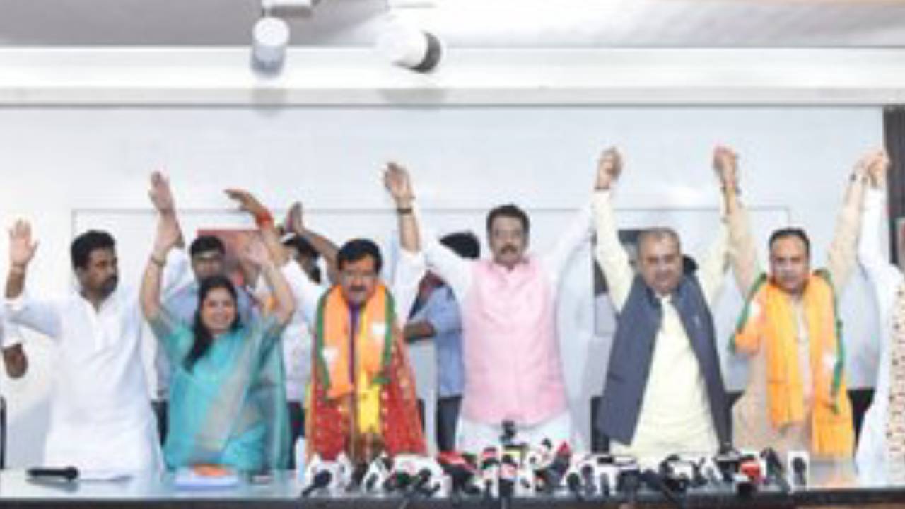 राजद को बड़ा झटका: प्रदेश प्रवक्ता मृत्युंजय तिवारी सैकड़ों समर्थकों संग भाजपा में शामिल