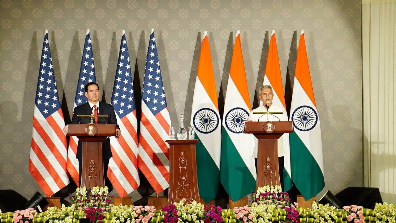 भारत–अमेरिका संबंध: दोस्ती मजबूत, लेकिन मतभेद भी कम नहीं 