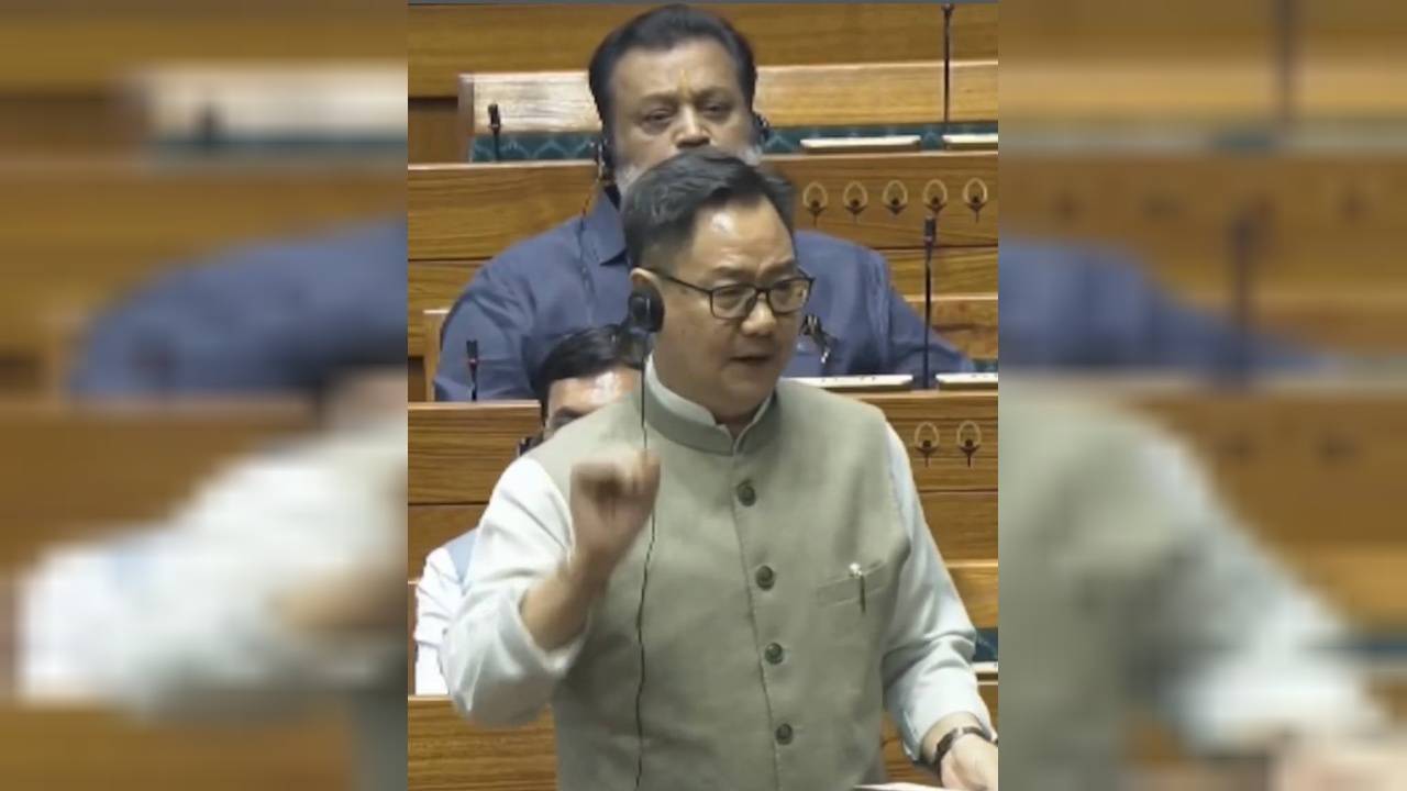 पेपर लीक पर सख्ती का विधेयक आया लेकिन संसद में नहीं हो सकी चर्चा: विपक्ष के हंगामे से लोकसभा दिनभर के लिए स्थगित