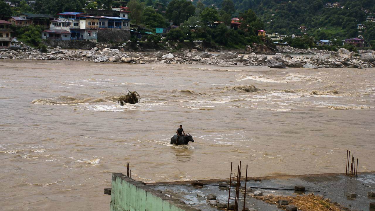 भोटेकोशी बाढ़ में तबाही का भयावह आंकड़ा : नेपाल में 768 मौतें, 2502 लोग अब भी लापता