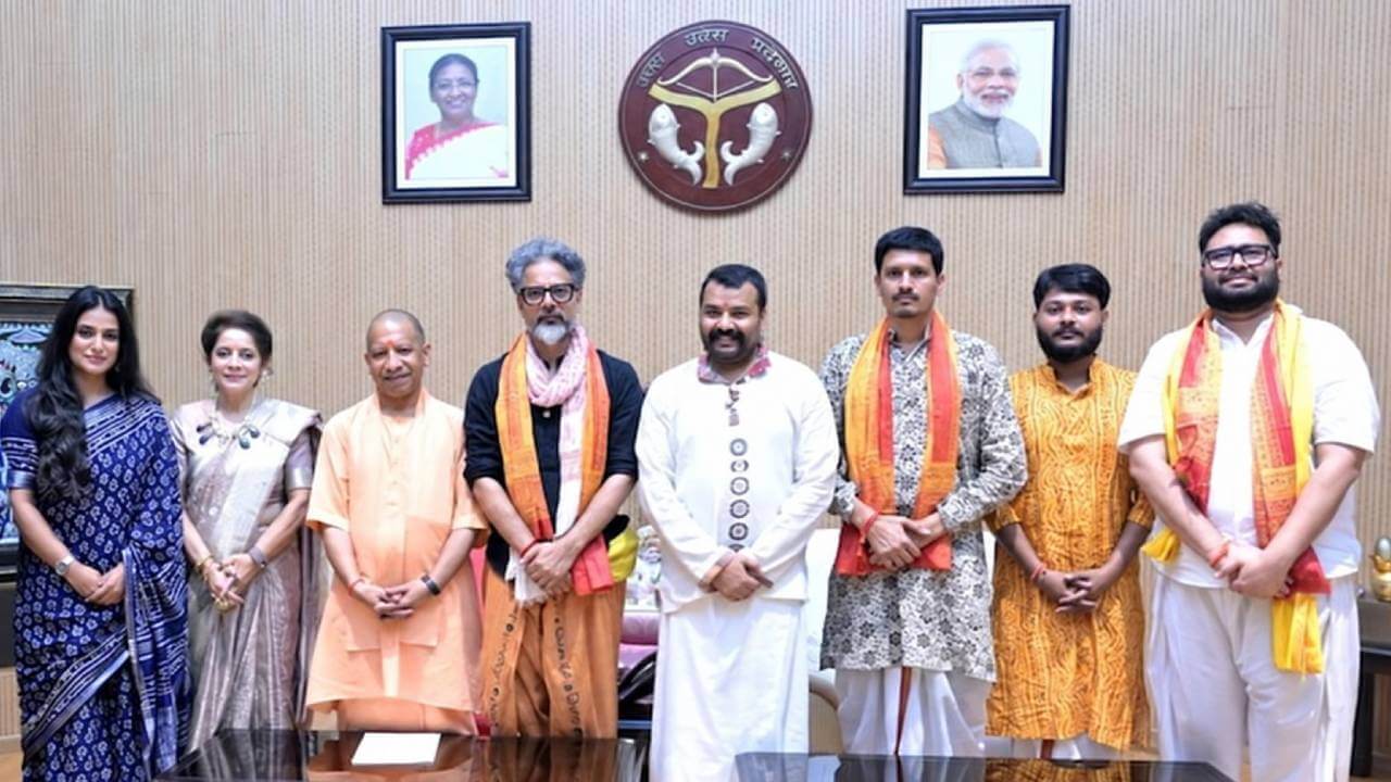 ‘हनुमान अंश’ की टीम ने सीएम योगी से की मुलाकात: विशाल चतुर्वेदी ने बताई फिल्म की आध्यात्मिक यात्रा