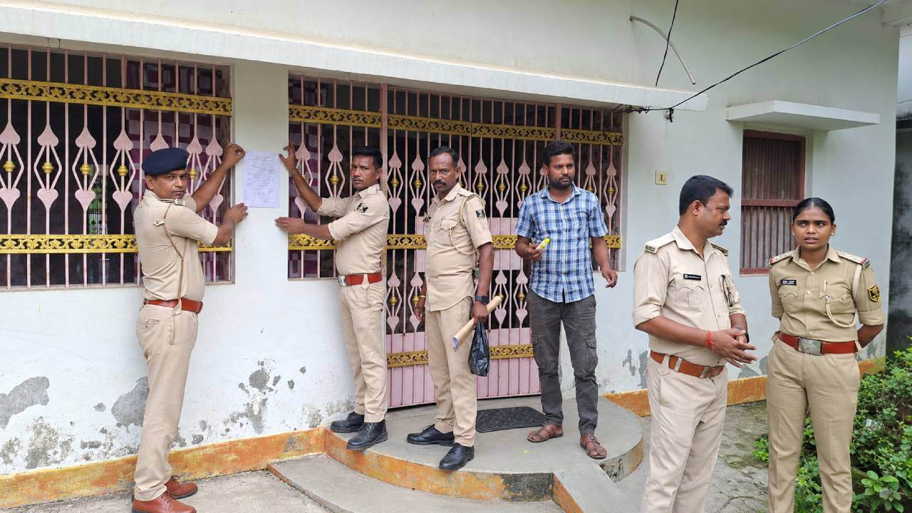 कटिहार: हत्याकांड के फरार आरोपितों पर पुलिस का शिकंजा, नौ के खिलाफ इश्तिहार