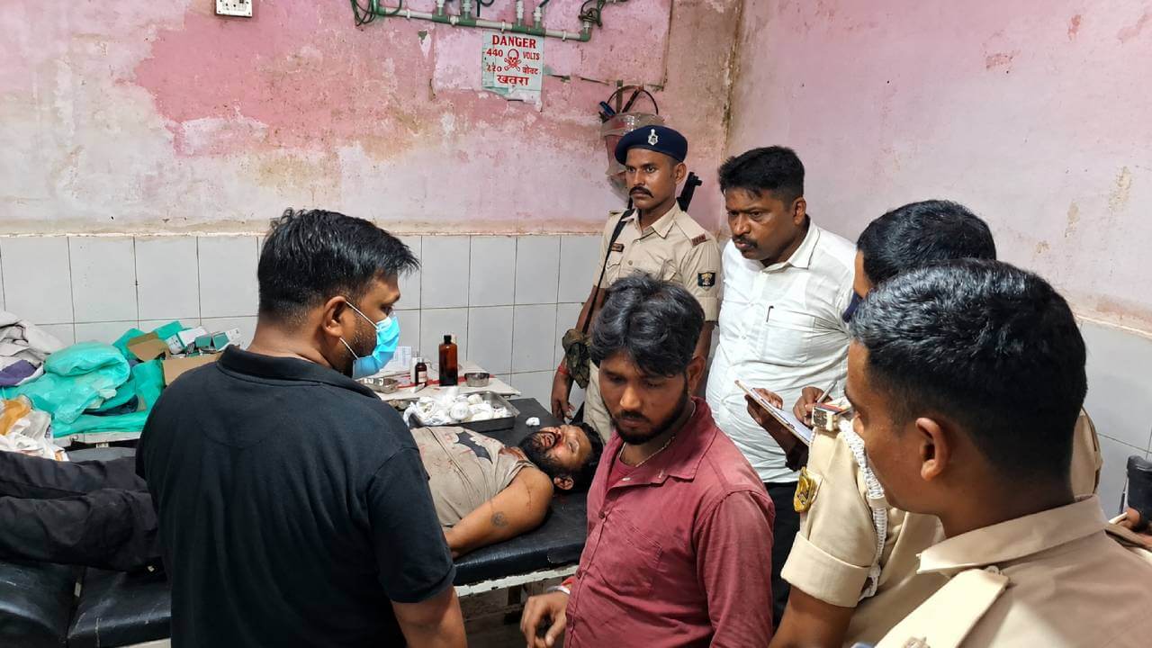 कटिहार: टोटो और बाइक की भिड़ंत में दो युवकों की मौत