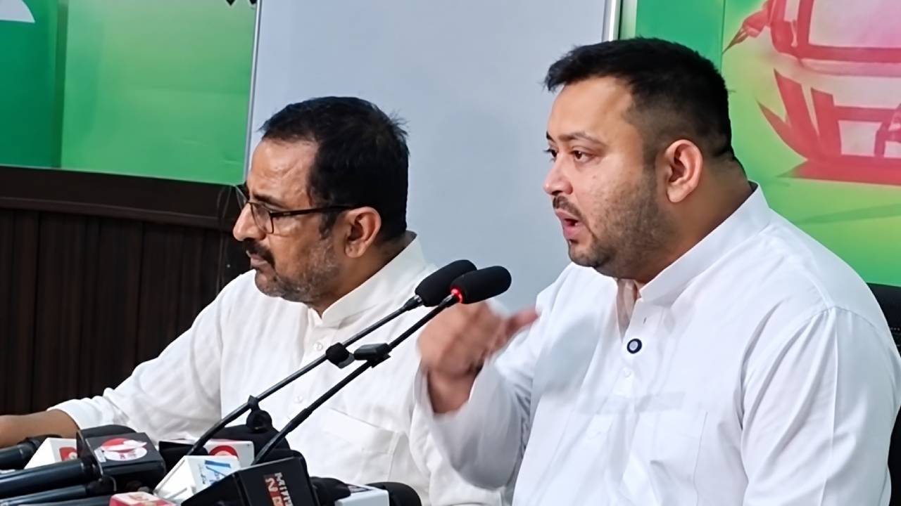 राघोपुर नाव हादसे में 13 बच्चों की मौत पर तेजस्वी ने सरकार को घेरा, सीएम को पत्र लिखकर रखीं 10 मांगें