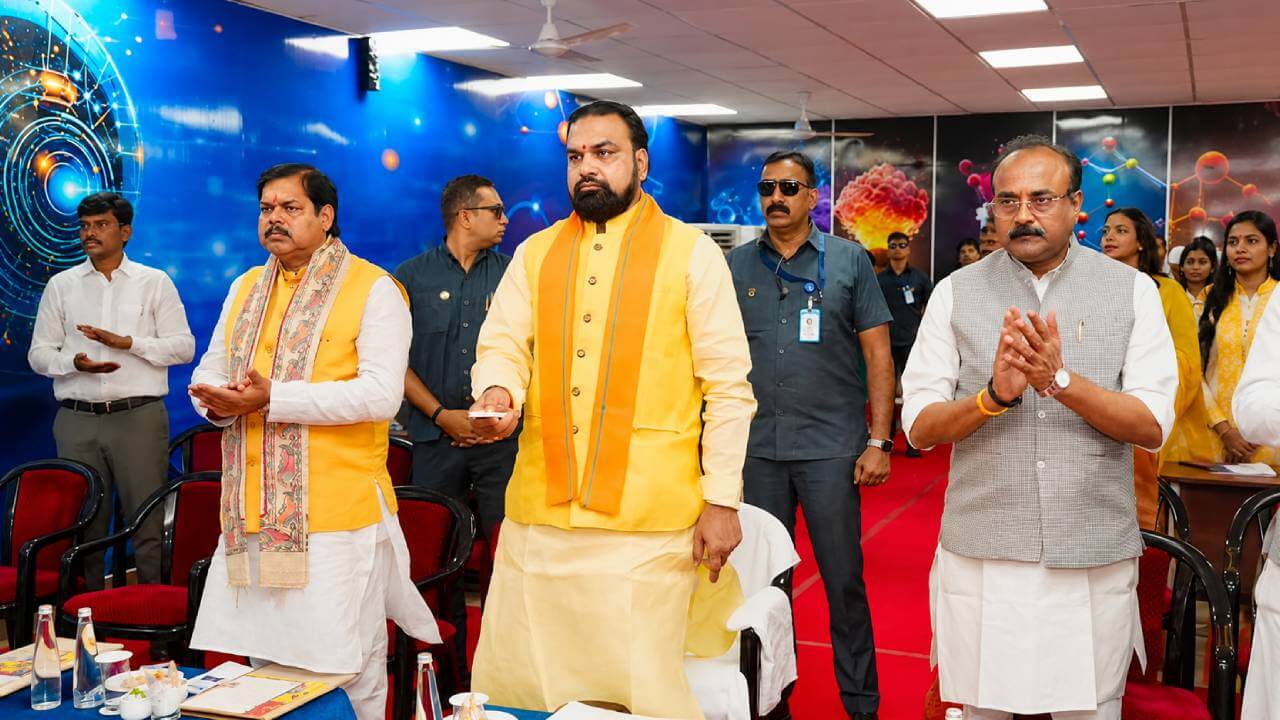 बिहार के सरकारी हाई स्कूलों में अब होगी 'लाइव पढ़ाई', नीट-जेईई की फ्री कोचिंग भी मिलेगी; एआई और स्मार्ट क्लास से बदलेगी शिक्षा की तस्वीर