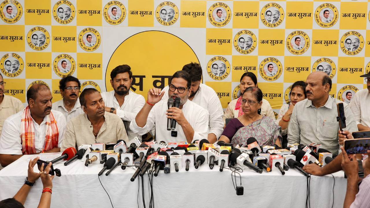 'भाजपा के इशारे पर हमारे नेताओं को उठाया गया'...पीके ने सबूतों के साथ खोली चुनावी कार्रवाई की परतें