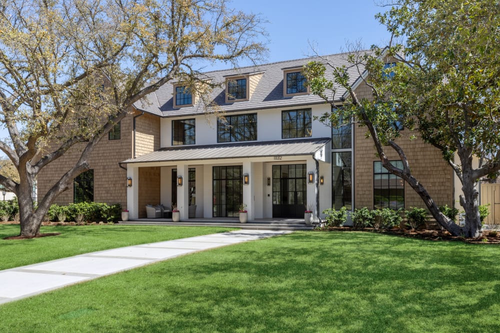 Exterior of a modern luxury home built by Nolen Homes.