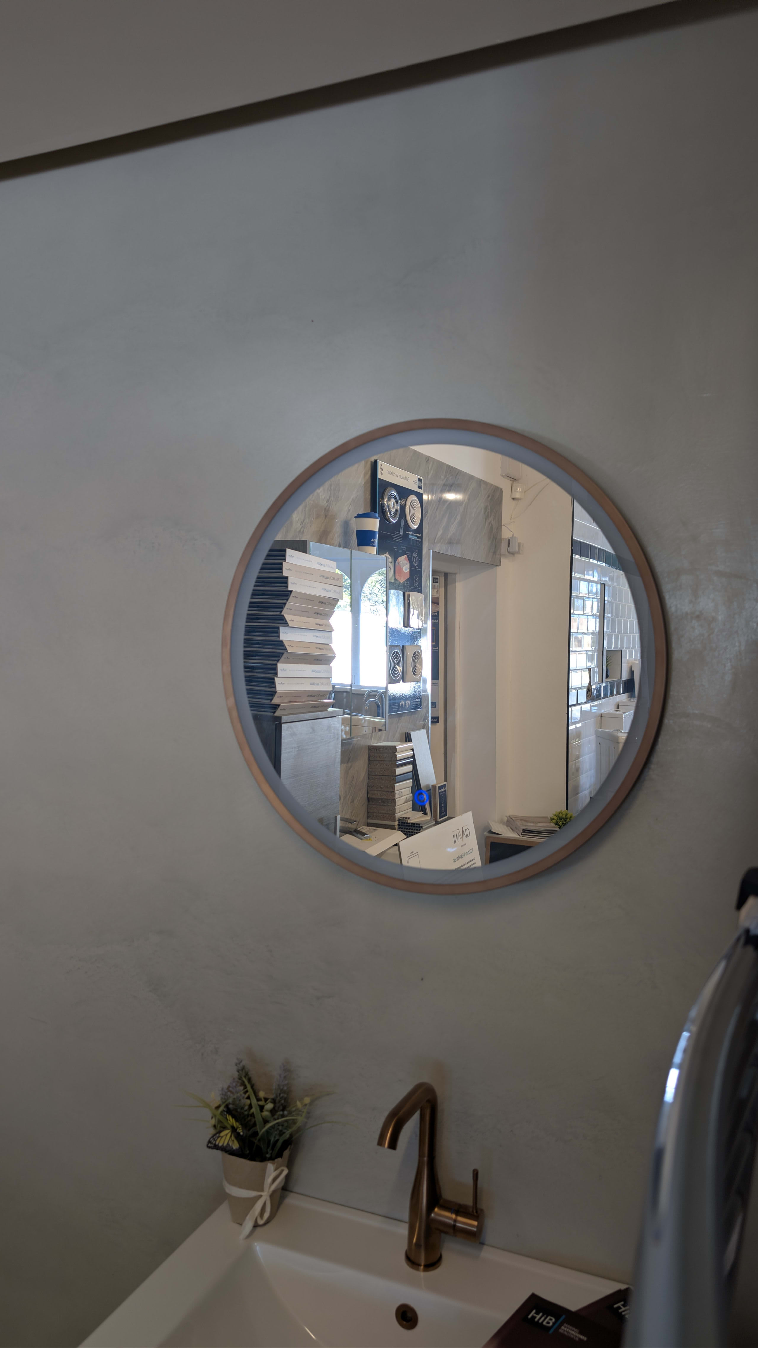 Mirror Displays