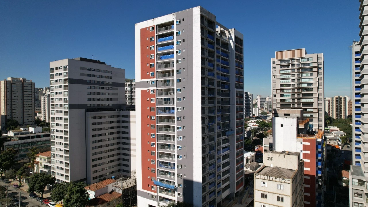 Torre do DF345 Vila Clementino vista da rua