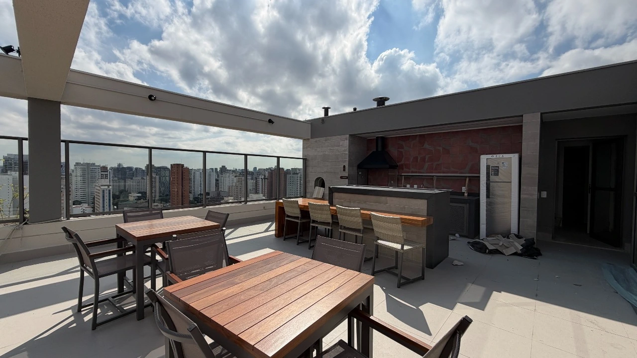Terraço com churrasqueira do The Collection Moema