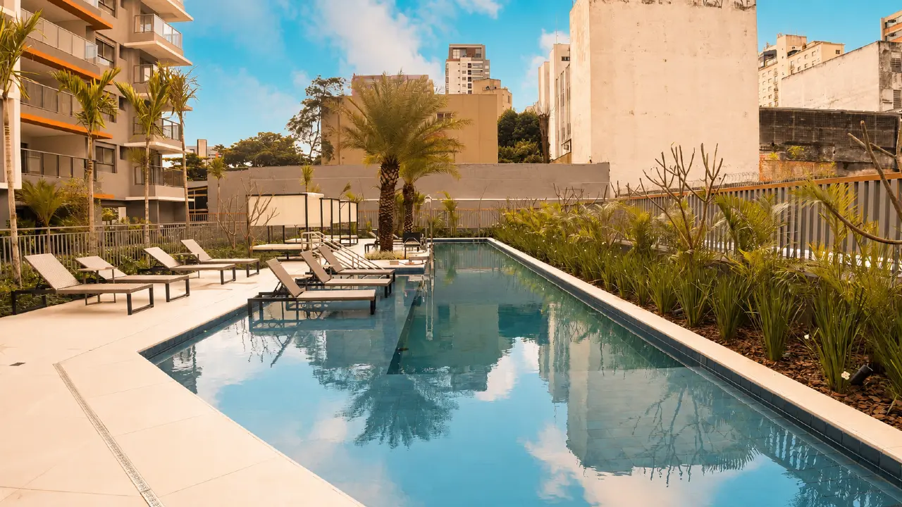 Piscina e Solarium do Mirant Ibirapuera