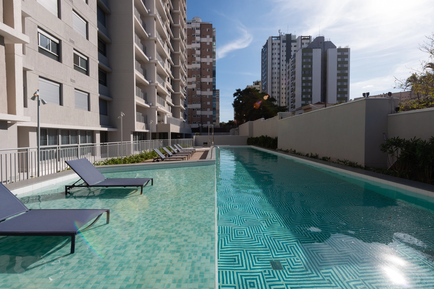 Piscina do About Vila Mariana