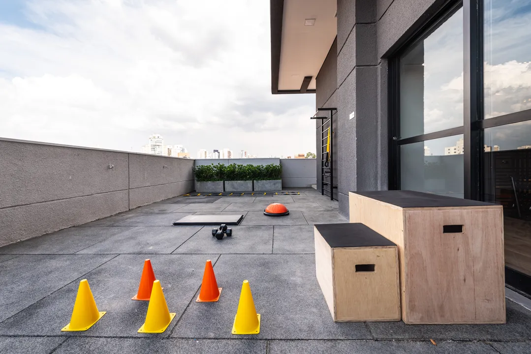 Fitness externo com cones e caixotes do Villa Pio