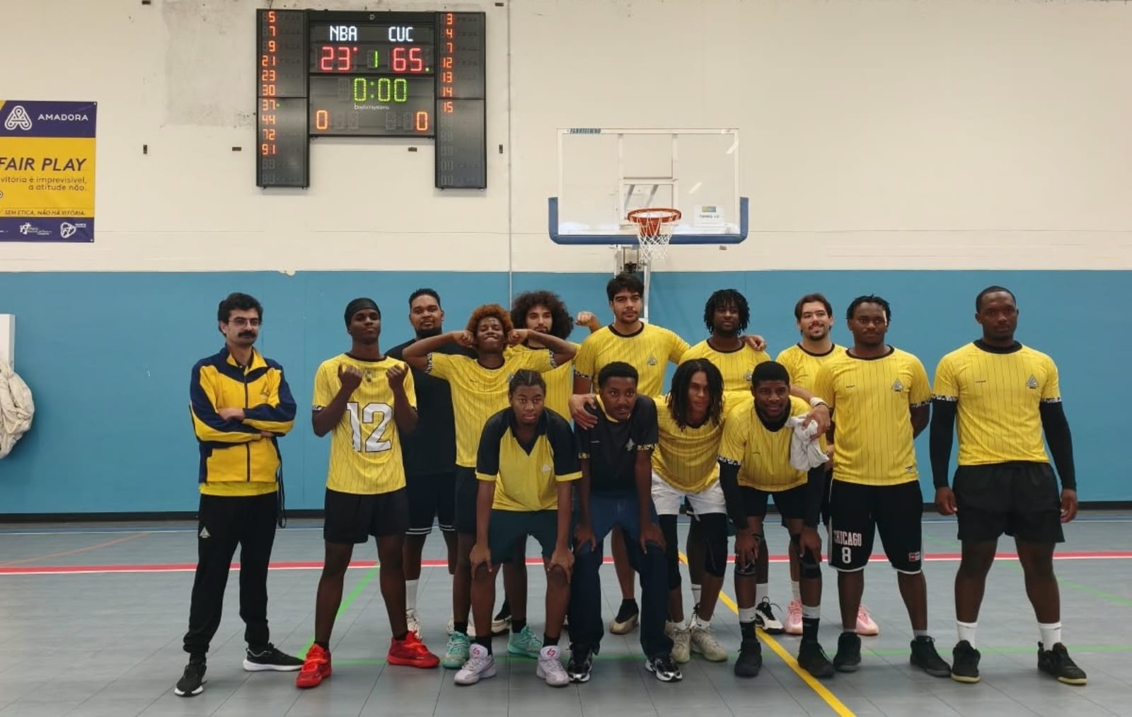 Cacém Hornets vencem jogo de treino na Amadora por 65-23