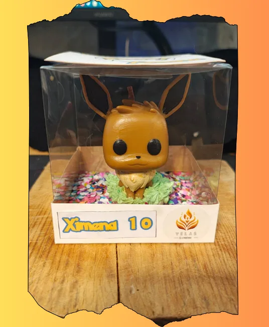 Vela tipo funko del pokemon Eevee.