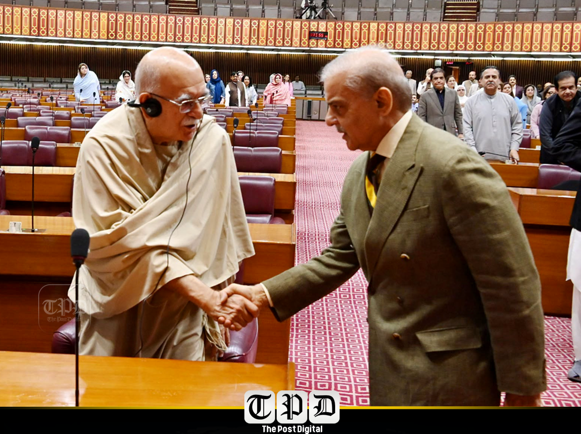 وزیراعظم سے کسی رہنما کے گھر، گلی یا درخت کے نیچے ملاقات کرسکتا ہوں؛ اپوزیشن اتحاد کا شہباز شریف کے خط کا جواب دینے کا فیصلہ