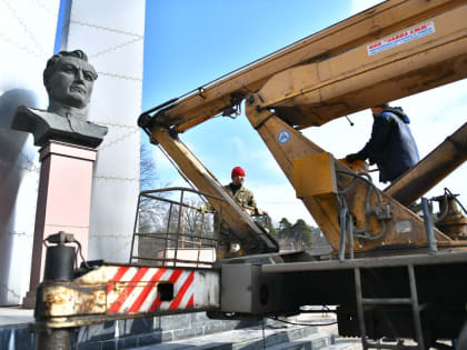В Заволжском районе Ярославля обновят освещение памятника Амет-Хану Султану