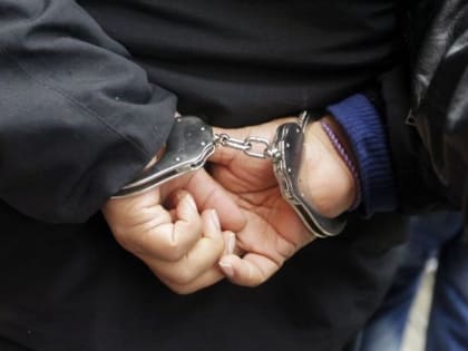 В Ярославле задержали 19-летнего парня с крупной партией наркотиков