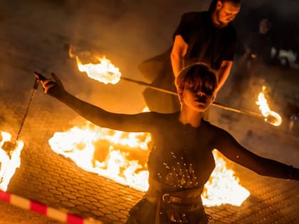 Приручившие стихию: интервью с артистом огненных шоу в Ярославле