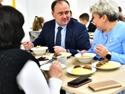 Необходима модернизация оборудования: мэра Ярославля накормили школьной едой