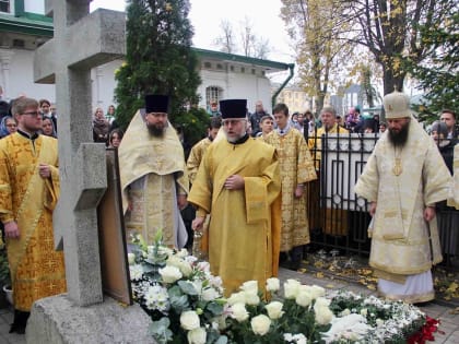 В ФЕОДОРОВСКОМ СОБОРЕ ПОЧТИЛИ ПАМЯТЬ АРХИЕПИСКОПА МИХЕЯ