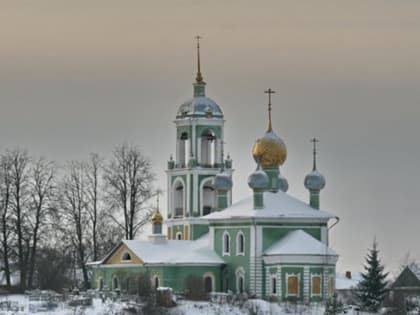 ВОССТАНОВЛЕННАЯ КУПЕЛЬ В ДЕБОЛОВСКОМ ГОТОВИТСЯ К ПРАЗДНИКУ КРЕЩЕНИЯ